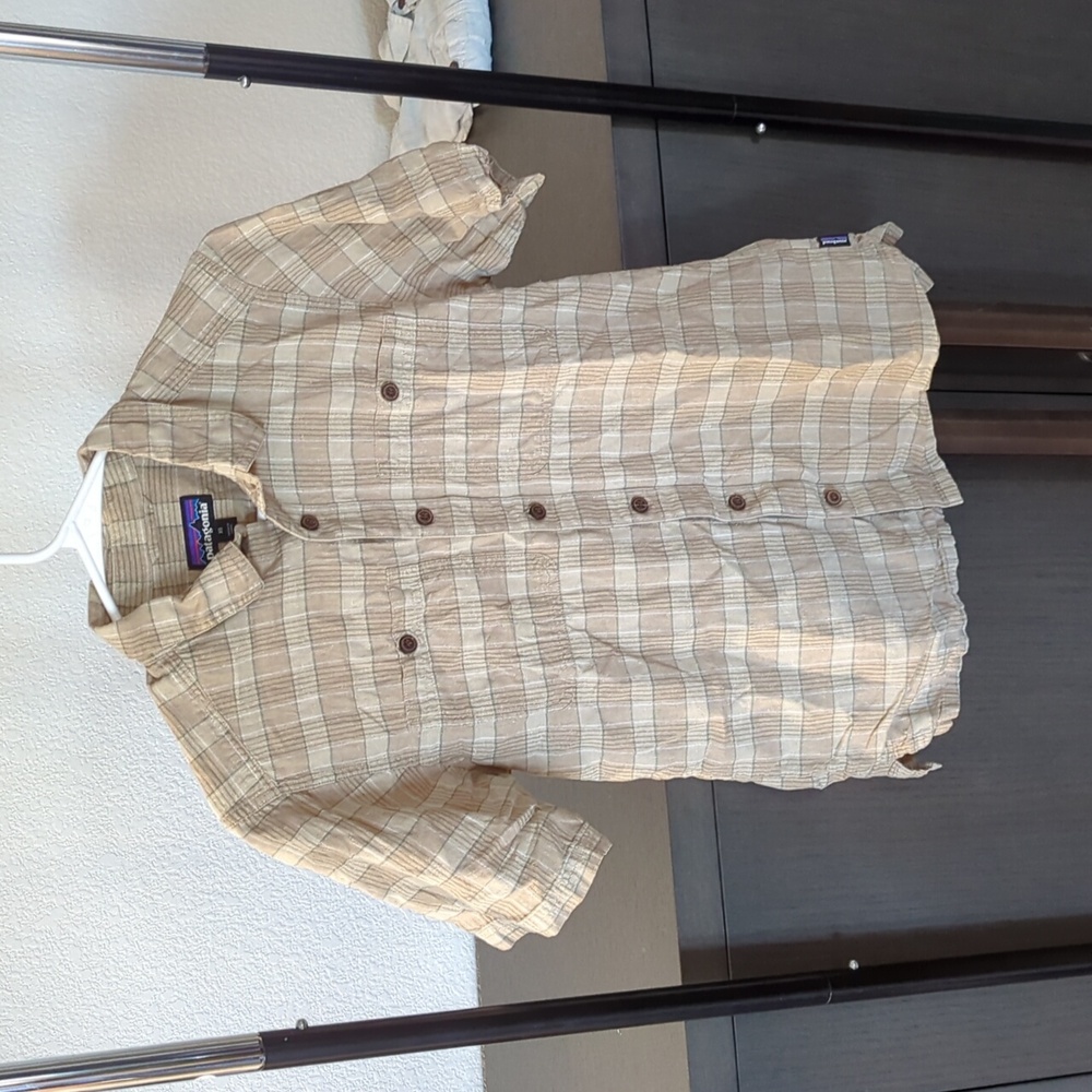 Patagonia Beige and Blue Checkered Shirt